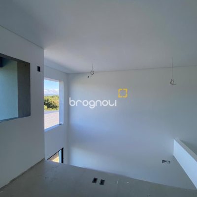 Apartamento com 60m², 1 quarto (sendo 1 suíte), 1 garagem, no bairro Campeche em Florianópolis