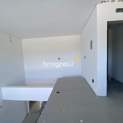 Apartamento com 60m², 1 quarto (sendo 1 suíte), 1 garagem, no bairro Campeche em Florianópolis