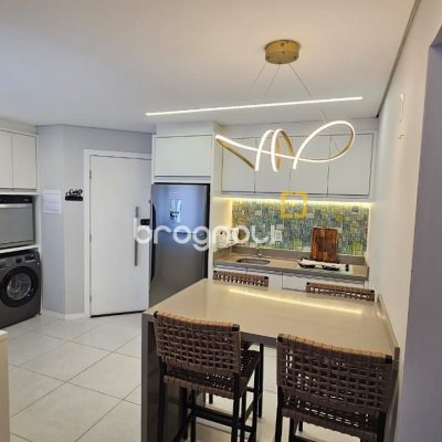 Apartamento com 70m², 2 quartos, 1 garagem, no bairro Daniela em Florianópolis