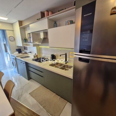 Apartamento com 39m², 1 quarto, 1 garagem, no bairro Centro em Florianópolis