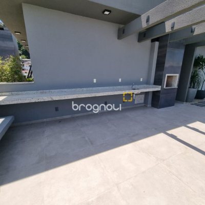Apartamento com 39m², 1 quarto, 1 garagem, no bairro Centro em Florianópolis