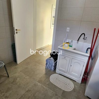 Casa de Condomínio com 158m², 3 quartos (sendo 1 suíte), 2 garagens, no bairro Vargem Grande em Florianópolis