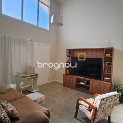 Casa de Condomínio com 158m², 3 quartos (sendo 1 suíte), 2 garagens, no bairro Vargem Grande em Florianópolis