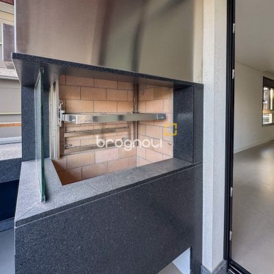Apartamento com 210m², 4 quartos (sendo 4 suítes), 2 garagens, no bairro Jurerê em Florianópolis