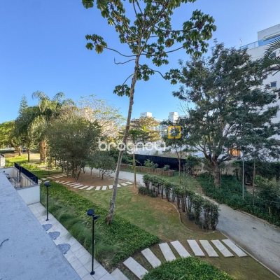 Apartamento com 210m², 4 quartos (sendo 4 suítes), 2 garagens, no bairro Jurerê em Florianópolis