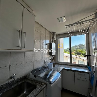 Apartamento com 123m², 3 quartos (sendo 1 suíte), 2 garagens, no bairro Canasvieiras em Florianópolis
