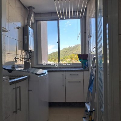 Apartamento com 123m², 3 quartos (sendo 1 suíte), 2 garagens, no bairro Canasvieiras em Florianópolis