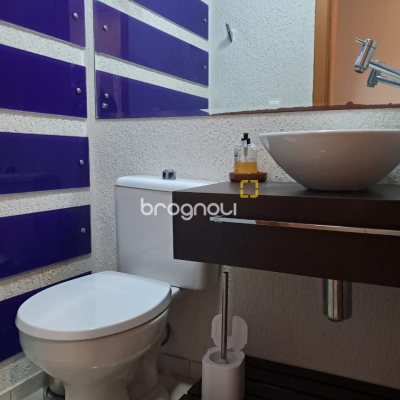 Apartamento com 123m², 3 quartos (sendo 1 suíte), 2 garagens, no bairro Canasvieiras em Florianópolis