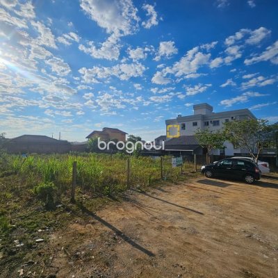 Terreno com 1203m², no bairro Rio Grande em Palhoça