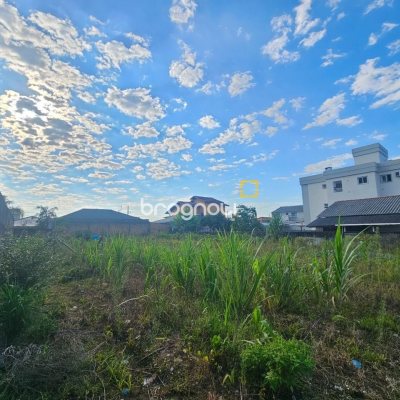 Terreno com 1203m², no bairro Rio Grande em Palhoça