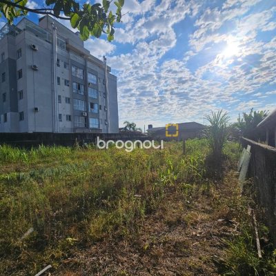 Terreno com 1203m², no bairro Rio Grande em Palhoça