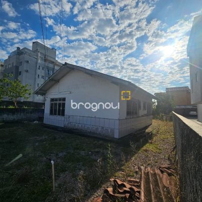 Terreno com 1203m², no bairro Rio Grande em Palhoça