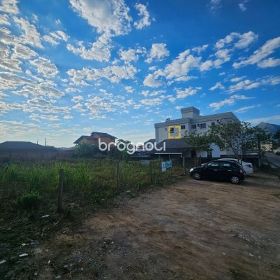 Terreno com 1203m², no bairro Rio Grande em Palhoça