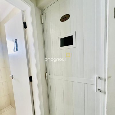 Apartamento com 127m², 3 quartos (sendo 3 suítes), 2 garagens, no bairro Barra Sul em Balneário Camboriú