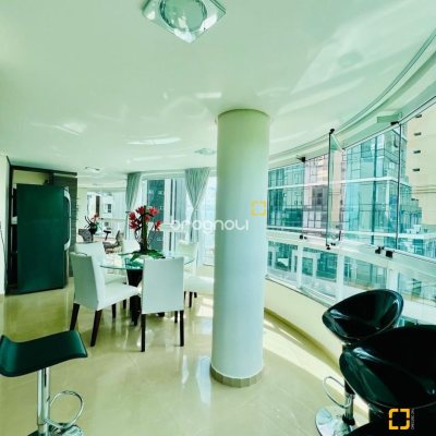 Apartamento com 127m², 3 quartos (sendo 3 suítes), 2 garagens, no bairro Barra Sul em Balneário Camboriú
