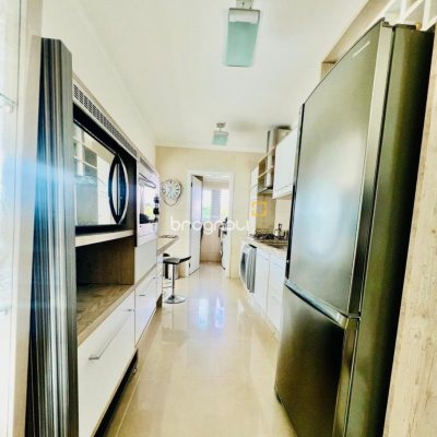 Apartamento com 127m², 3 quartos (sendo 3 suítes), 2 garagens, no bairro Barra Sul em Balneário Camboriú