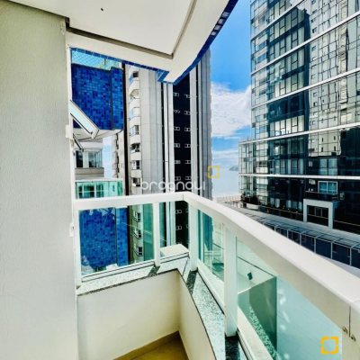 Apartamento com 127m², 3 quartos (sendo 3 suítes), 2 garagens, no bairro Barra Sul em Balneário Camboriú