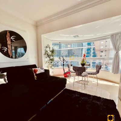Apartamento com 127m², 3 quartos (sendo 3 suítes), 2 garagens, no bairro Barra Sul em Balneário Camboriú