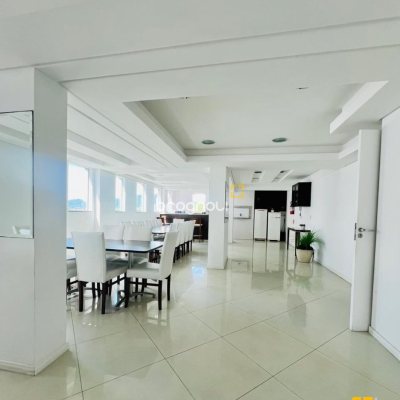 Apartamento com 127m², 3 quartos (sendo 3 suítes), 2 garagens, no bairro Barra Sul em Balneário Camboriú
