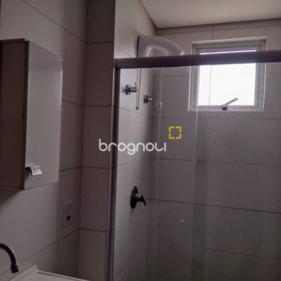 Apartamento com 93m², 3 quartos (sendo 1 suíte), 1 garagem, no bairro Barreiros em São José