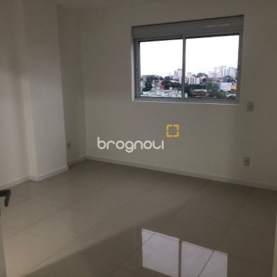 Apartamento com 93m², 3 quartos (sendo 1 suíte), 1 garagem, no bairro Barreiros em São José