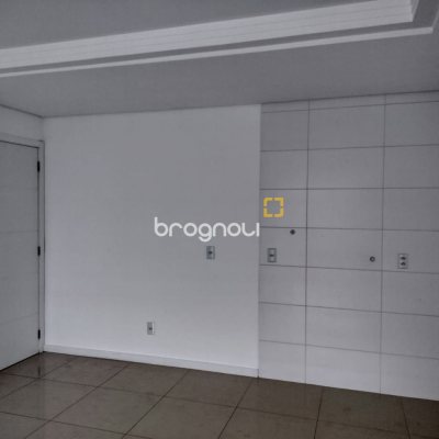 Apartamento com 93m², 3 quartos (sendo 1 suíte), 1 garagem, no bairro Barreiros em São José