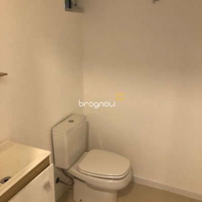 Apartamento com 93m², 3 quartos (sendo 1 suíte), 1 garagem, no bairro Barreiros em São José