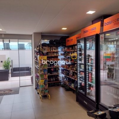Apartamento com 93m², 3 quartos (sendo 1 suíte), 1 garagem, no bairro Barreiros em São José