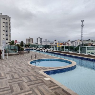 Apartamento com 93m², 3 quartos (sendo 1 suíte), 1 garagem, no bairro Barreiros em São José
