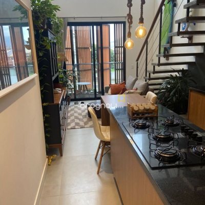 Loft com 46m², 1 quarto (sendo 1 suíte), 1 garagem, no bairro Campeche em Florianópolis