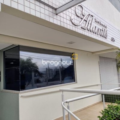 Cobertura com 129m², 3 quartos (sendo 3 suítes), 2 garagens, no bairro Estreito em Florianópolis