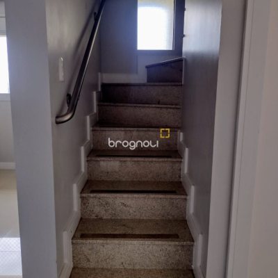 Cobertura com 129m², 3 quartos (sendo 3 suítes), 2 garagens, no bairro Estreito em Florianópolis
