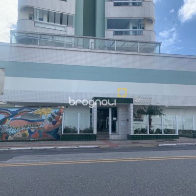 Cobertura com 129m², 3 quartos (sendo 3 suítes), 2 garagens, no bairro Estreito em Florianópolis