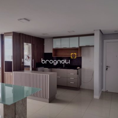 Cobertura com 129m², 3 quartos (sendo 3 suítes), 2 garagens, no bairro Estreito em Florianópolis