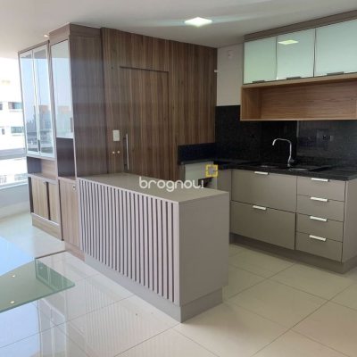 Cobertura com 129m², 3 quartos (sendo 3 suítes), 2 garagens, no bairro Estreito em Florianópolis