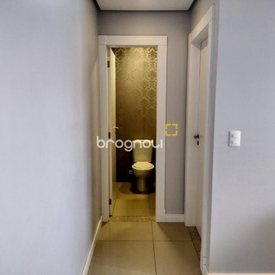 Cobertura com 129m², 3 quartos (sendo 3 suítes), 2 garagens, no bairro Estreito em Florianópolis