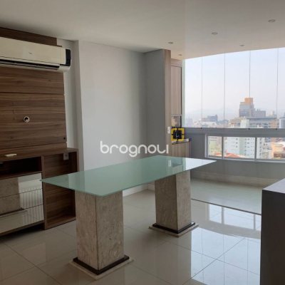 Cobertura com 129m², 3 quartos (sendo 3 suítes), 2 garagens, no bairro Estreito em Florianópolis