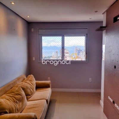 Cobertura com 129m², 3 quartos (sendo 3 suítes), 2 garagens, no bairro Estreito em Florianópolis