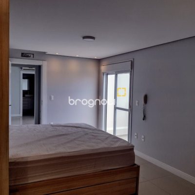 Cobertura com 129m², 3 quartos (sendo 3 suítes), 2 garagens, no bairro Estreito em Florianópolis