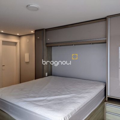 Cobertura com 129m², 3 quartos (sendo 3 suítes), 2 garagens, no bairro Estreito em Florianópolis