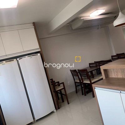 Cobertura com 129m², 3 quartos (sendo 3 suítes), 2 garagens, no bairro Estreito em Florianópolis
