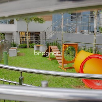 Apartamento com 165m², 3 quartos (sendo 3 suítes), 1 garagem, no bairro Cacupé em Florianópolis