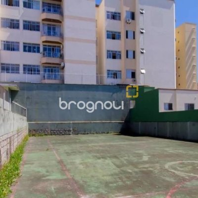 Apartamento com 78m², 3 quartos (sendo 1 suíte), 1 garagem, no bairro Estreito em Florianópolis