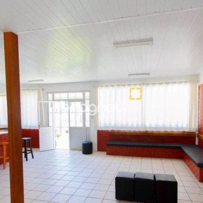 Apartamento com 78m², 3 quartos (sendo 1 suíte), 1 garagem, no bairro Estreito em Florianópolis