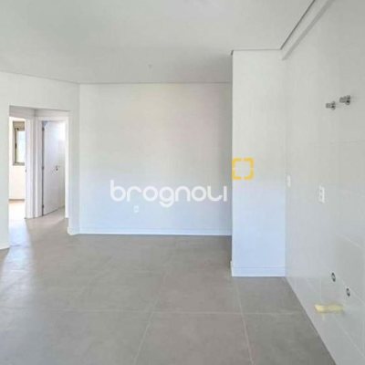 Apartamento com 74m², 3 quartos (sendo 1 suíte), 1 garagem, no bairro Carvoeira em Florianópolis