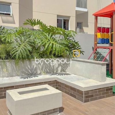 Apartamento com 74m², 3 quartos (sendo 1 suíte), 1 garagem, no bairro Carvoeira em Florianópolis