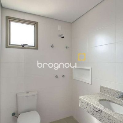 Apartamento com 74m², 3 quartos (sendo 1 suíte), 1 garagem, no bairro Carvoeira em Florianópolis