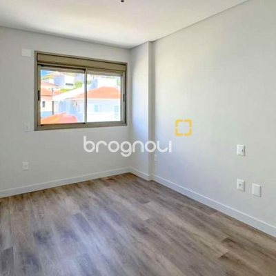 Apartamento com 74m², 3 quartos (sendo 1 suíte), 1 garagem, no bairro Carvoeira em Florianópolis