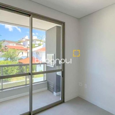 Apartamento com 74m², 3 quartos (sendo 1 suíte), 1 garagem, no bairro Carvoeira em Florianópolis
