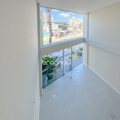 Loja com 79m², 2 garagens, no bairro Trindade em Florianópolis